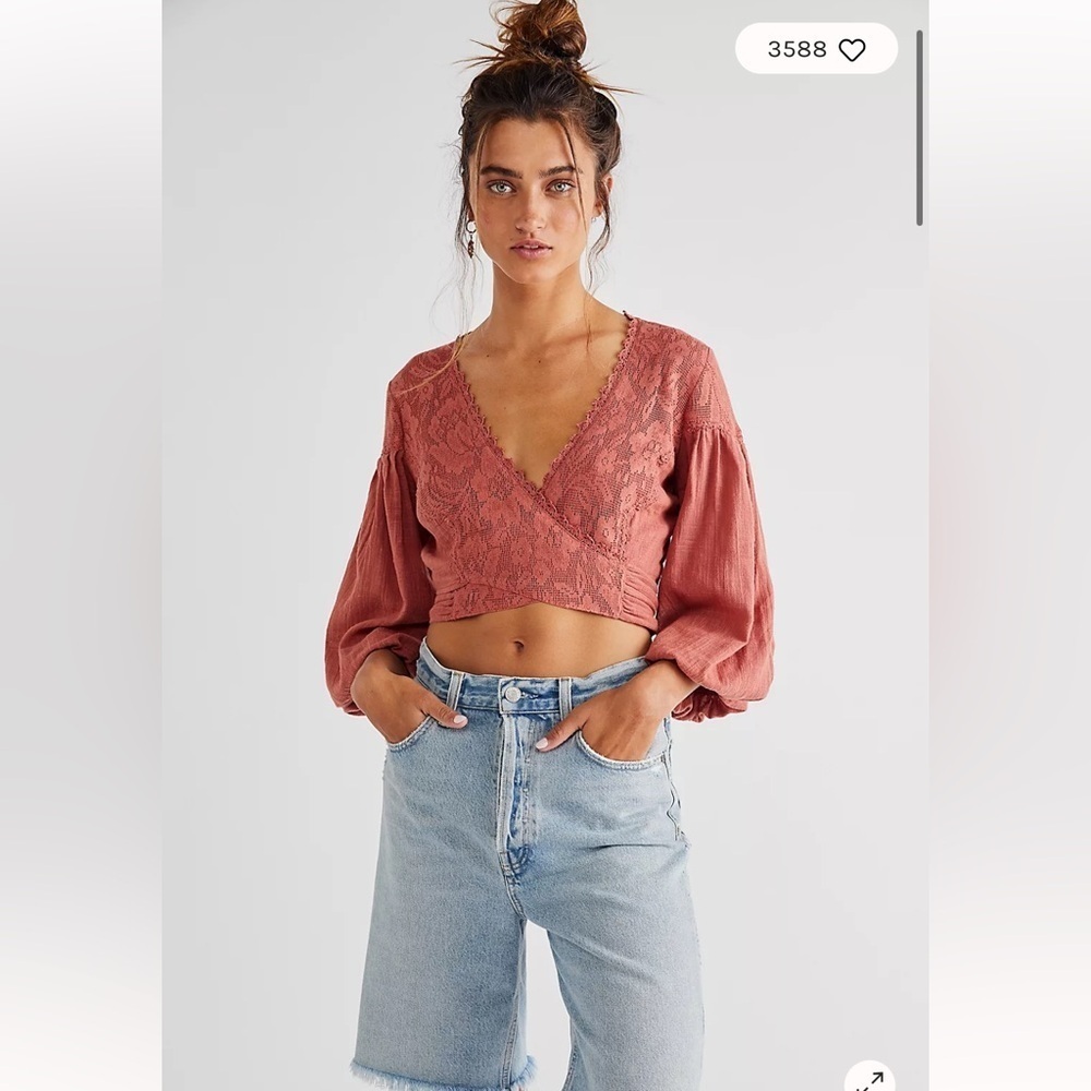 Free People Dolly Wrap Top
NWOT
Color:Warmstone - Picture 1 of 6